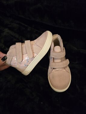 UGG Kids' Pink Glitter Sneakers